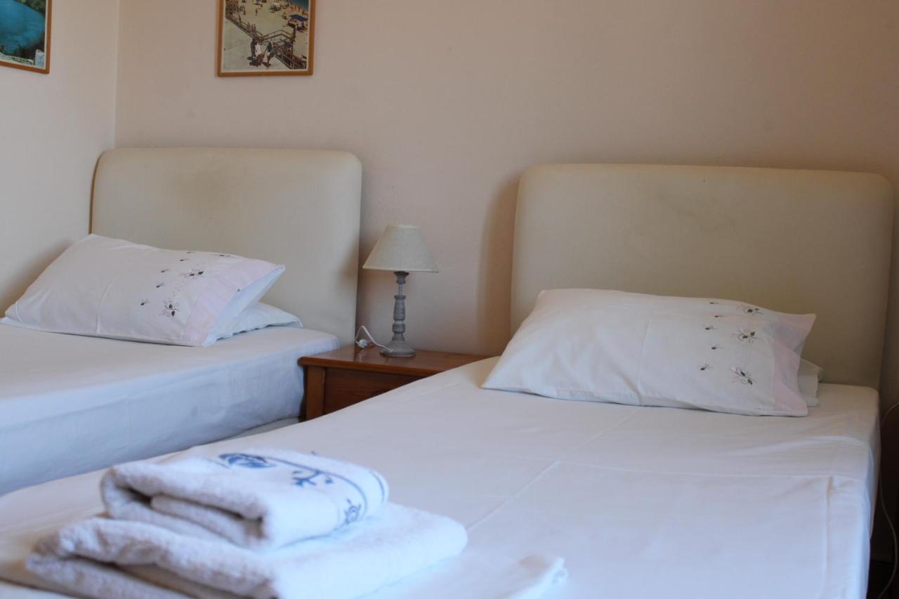 Blue Dolphin Hotel Batsi  Bagian luar foto