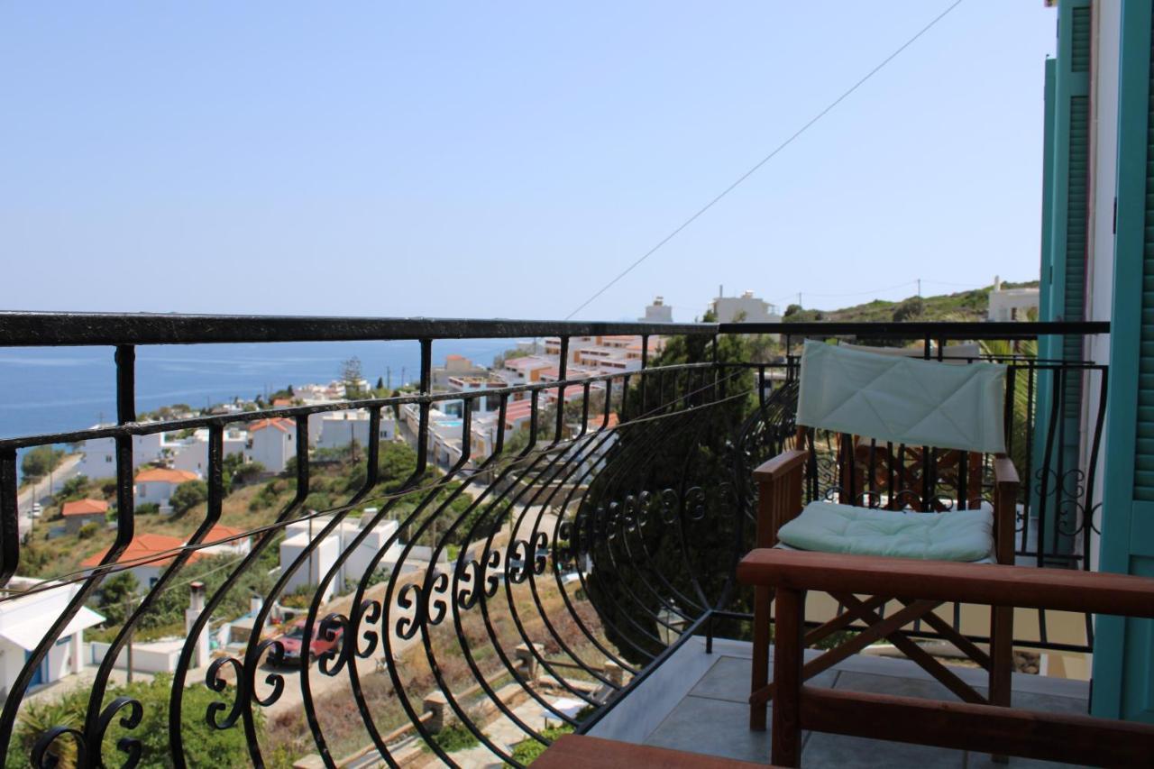 Blue Dolphin Hotel Batsi  Bagian luar foto