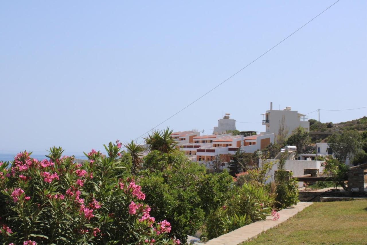 Blue Dolphin Hotel Batsi  Bagian luar foto