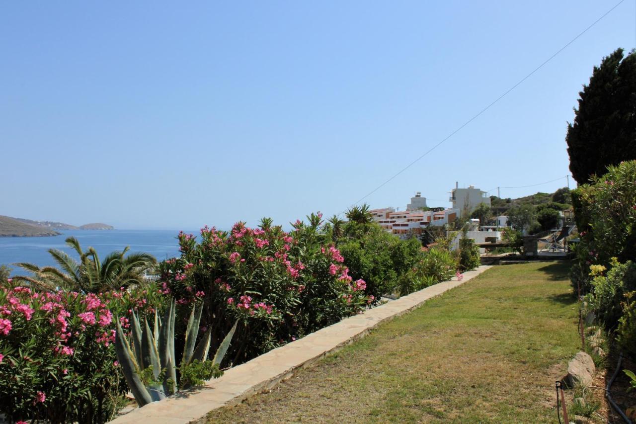 Blue Dolphin Hotel Batsi  Bagian luar foto