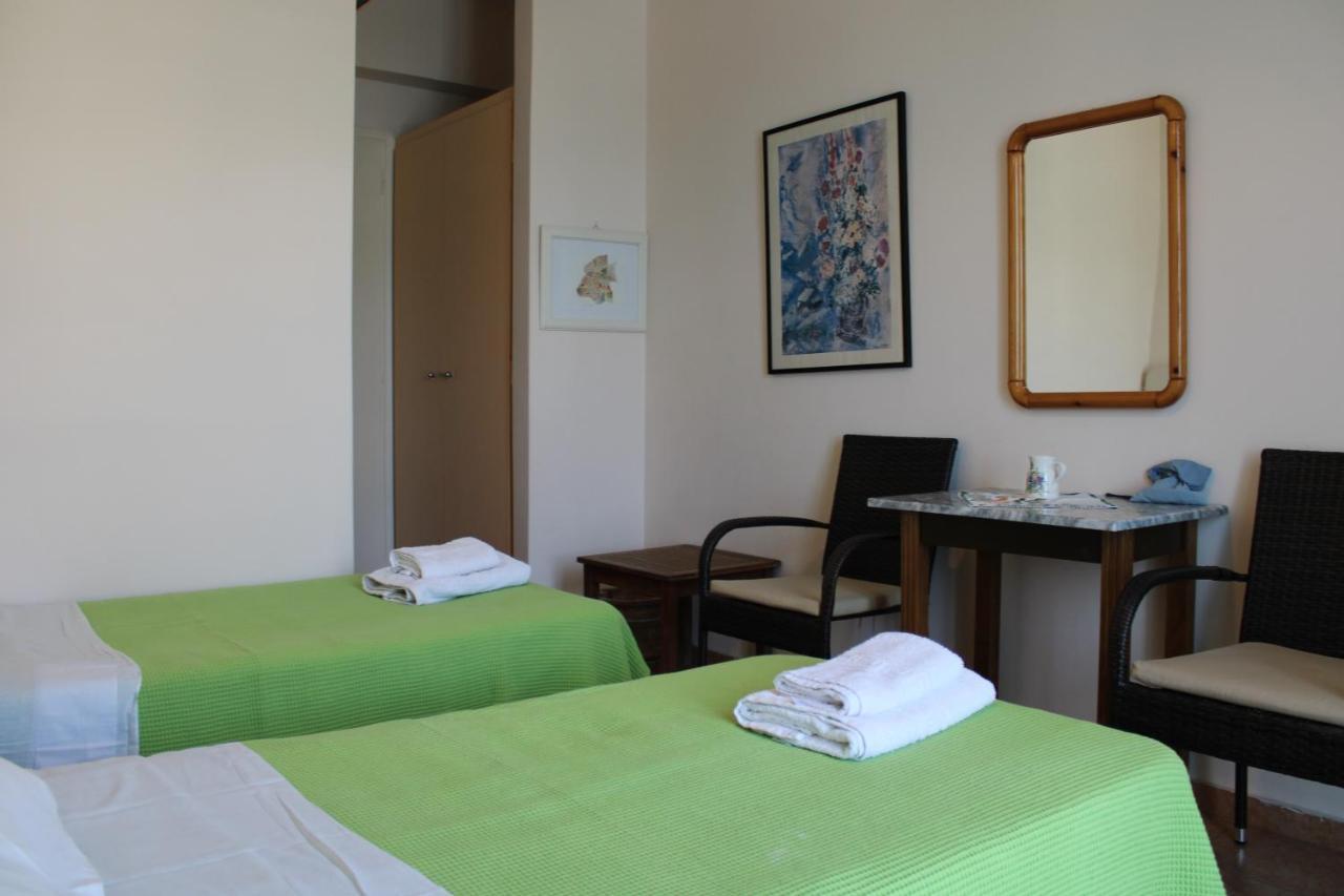 Blue Dolphin Hotel Batsi  Bagian luar foto