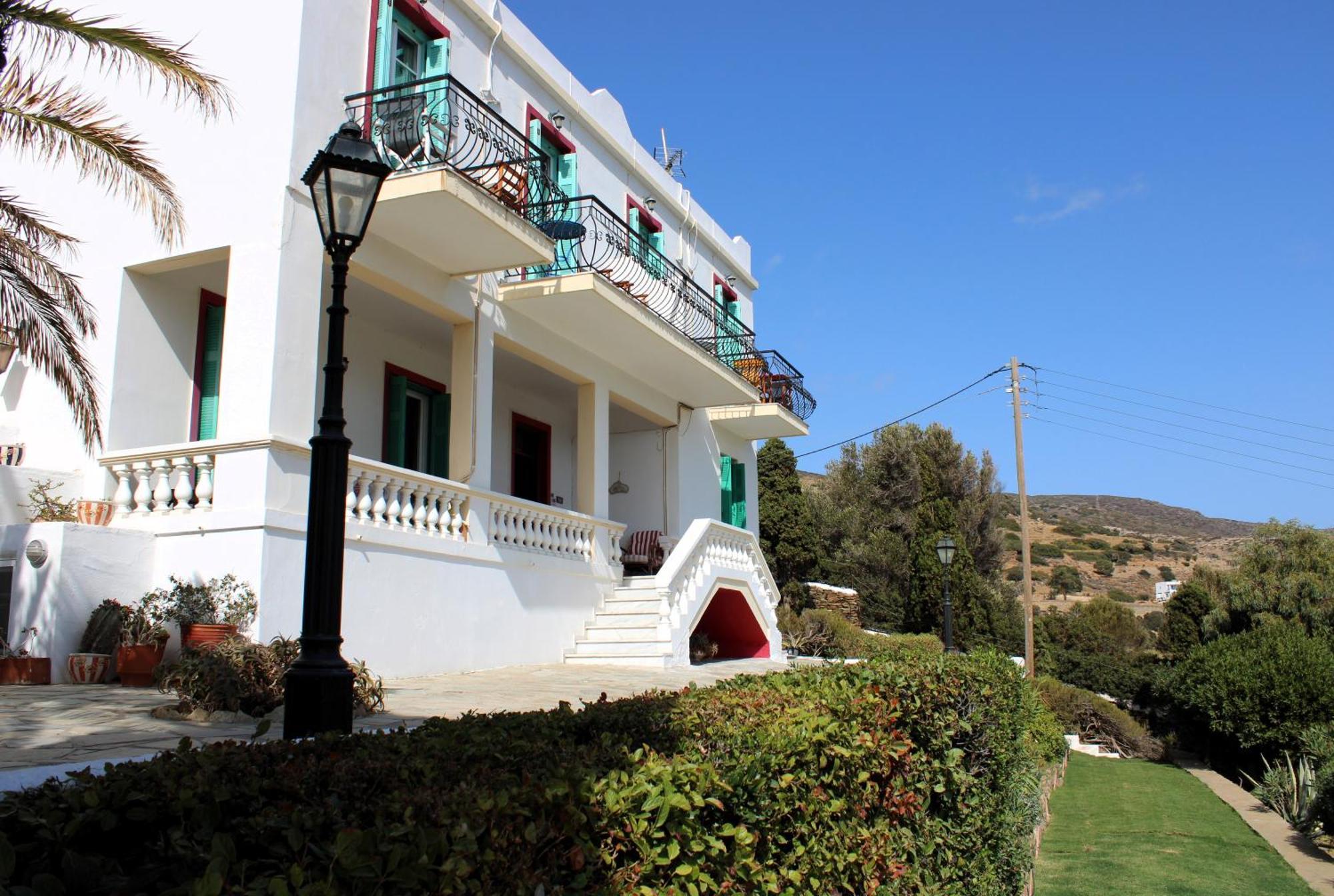 Blue Dolphin Hotel Batsi  Bagian luar foto